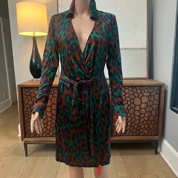 green emerald velvet dress Dvf Julian Silk Jersey Wrap Dress main image 0
